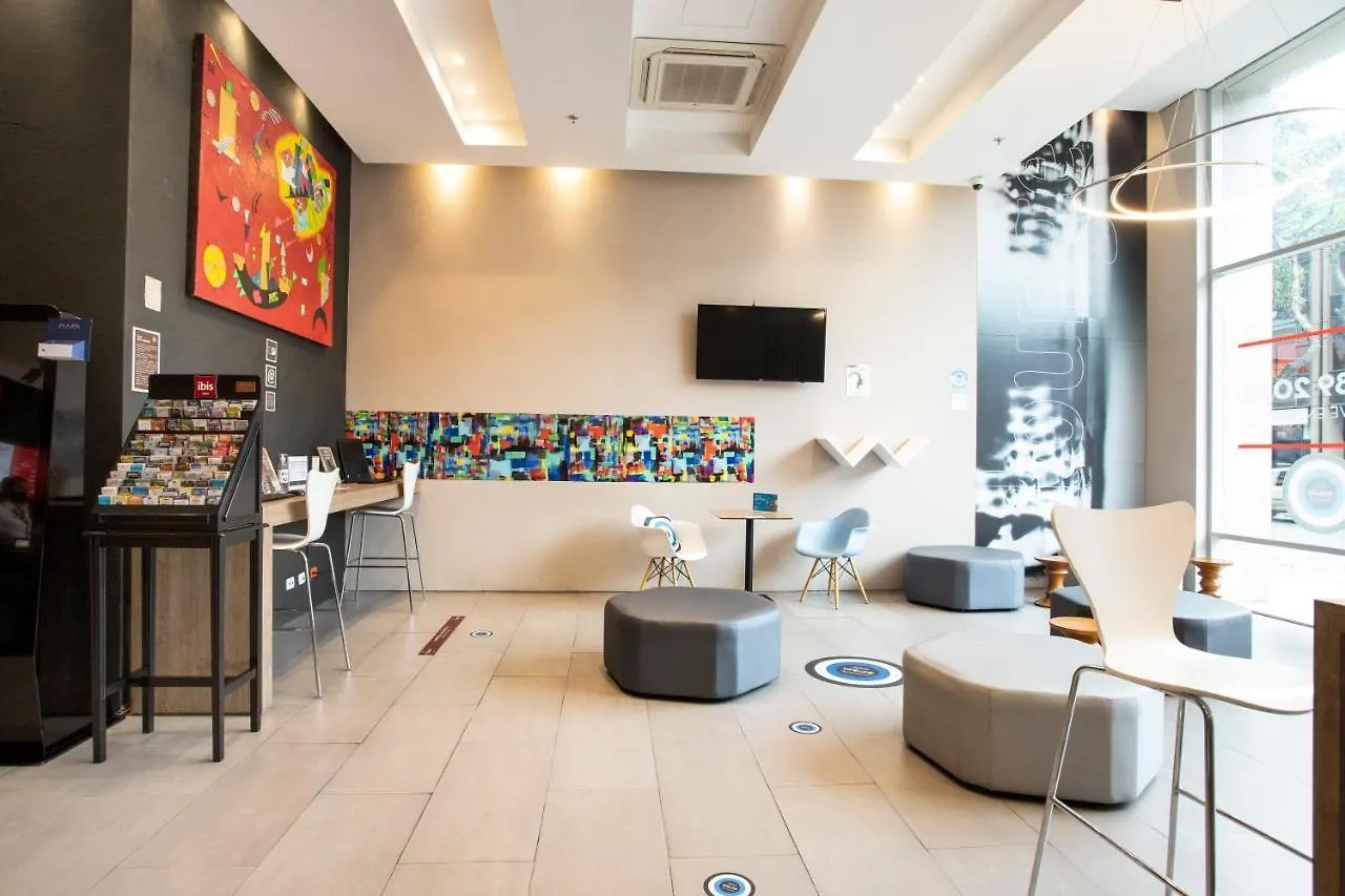 Hotel Ibis Cali Granada