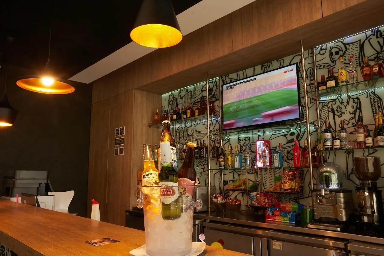 Hotel Ibis Cali Granada